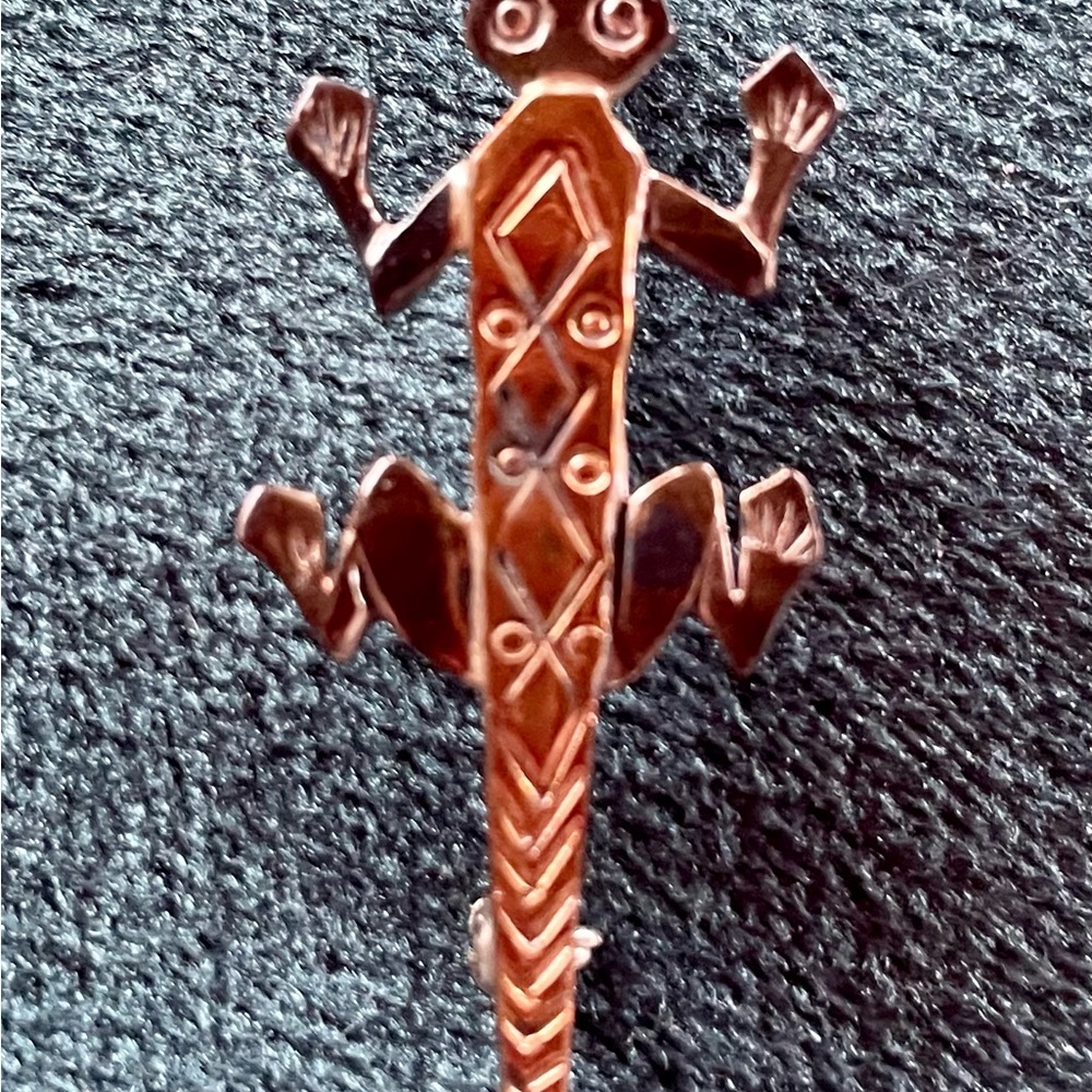 Gecko Shaped Copper Brooch